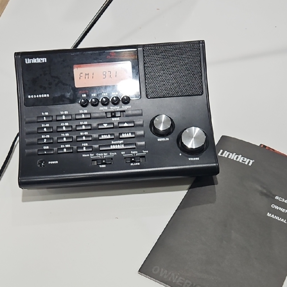 Uniden Scanner Bc340crs  Police, Fire, Marine, Weather, Am/fm, Ham, Vhf, Uhf.